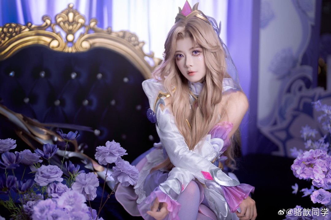 《LOL》骆歆化身水晶玫瑰女警!这颜值也太顶了✨
