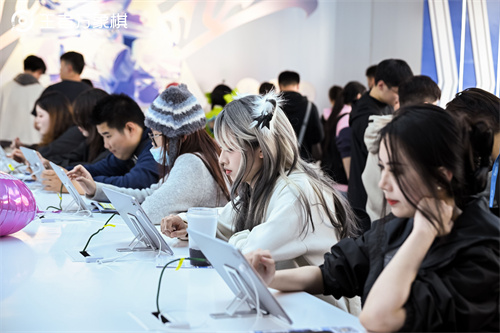 王者十周年,万象棋打造躺赢策略新玩法