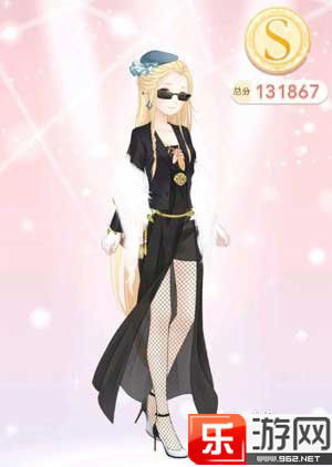 如何获取《无限暖暖》中的白丝袜?