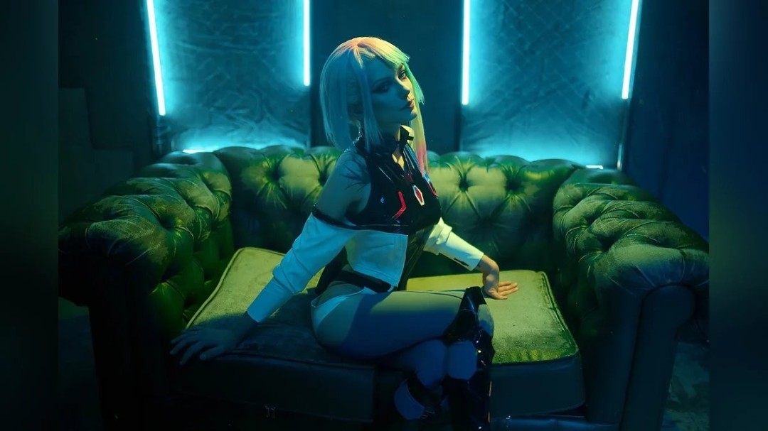 长腿模特神还原《赛博朋克:边缘行者》露西!绝美造型引热议