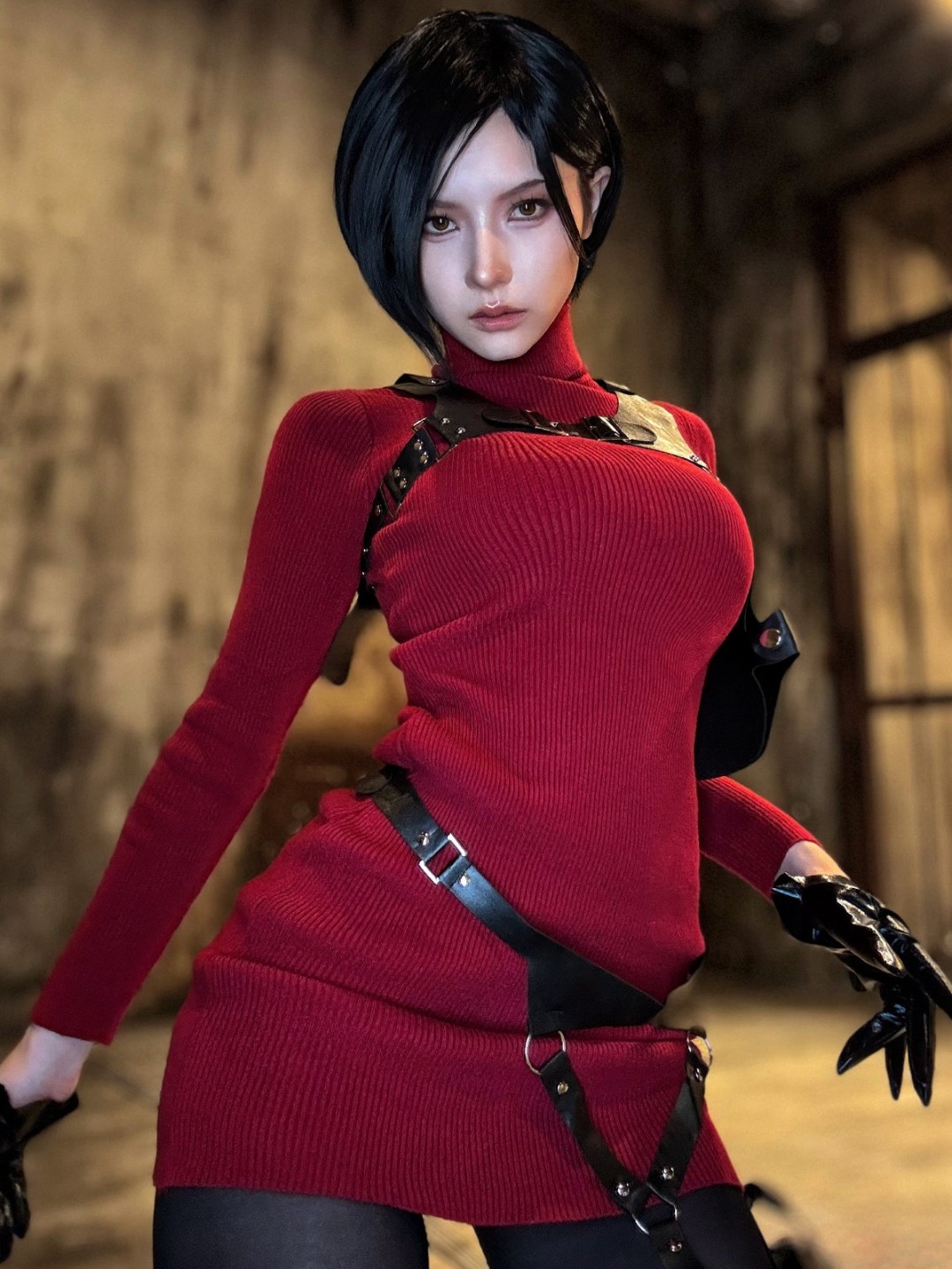 《生化危机》艾达王神级COS：黑丝长腿还原游戏女王气场！