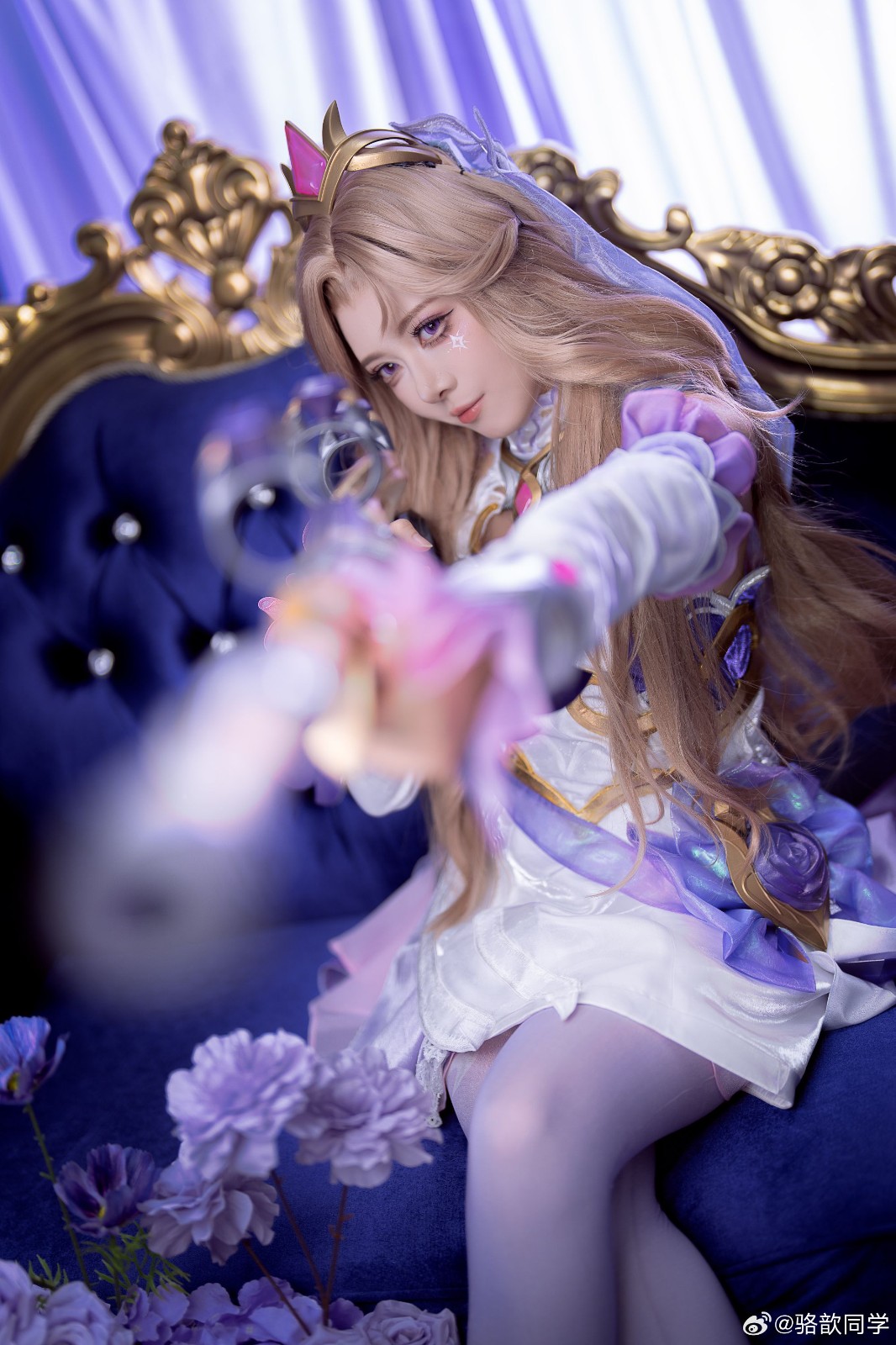 《LOL》骆歆化身水晶玫瑰女警!这颜值也太顶了✨