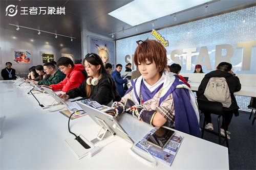 王者十周年,万象棋打造躺赢策略新玩法